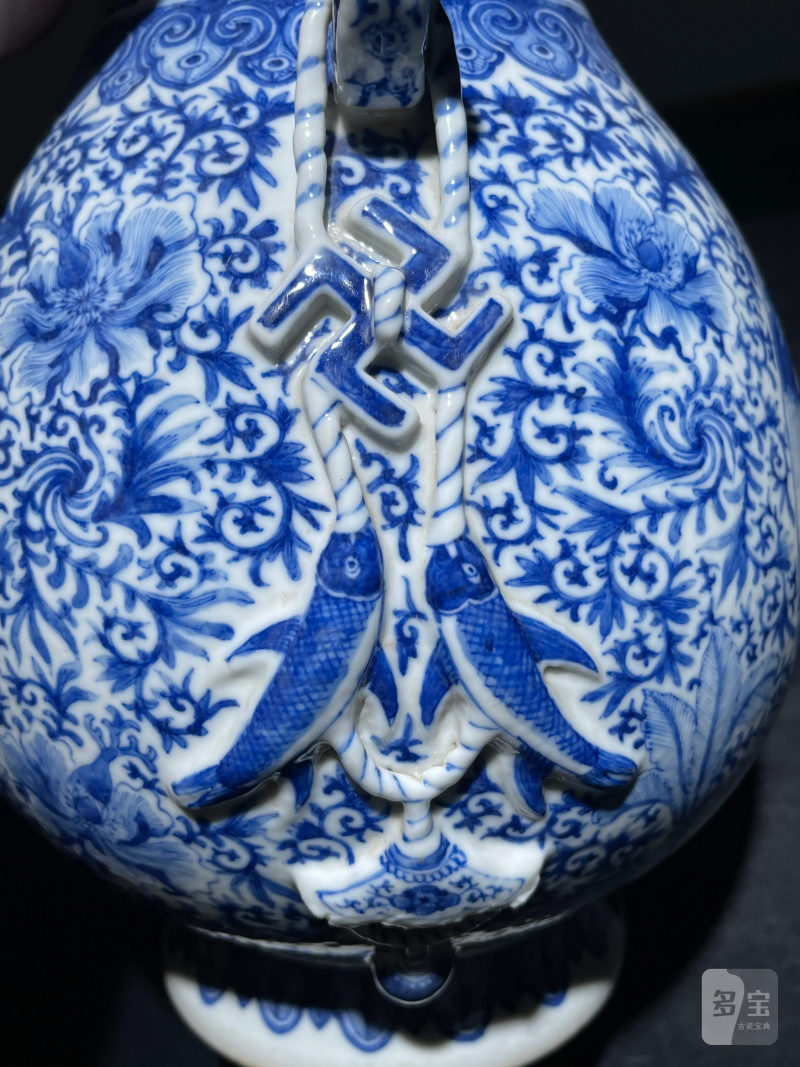 民国 青花缠枝莲开光耕织图双耳尊 - 图7